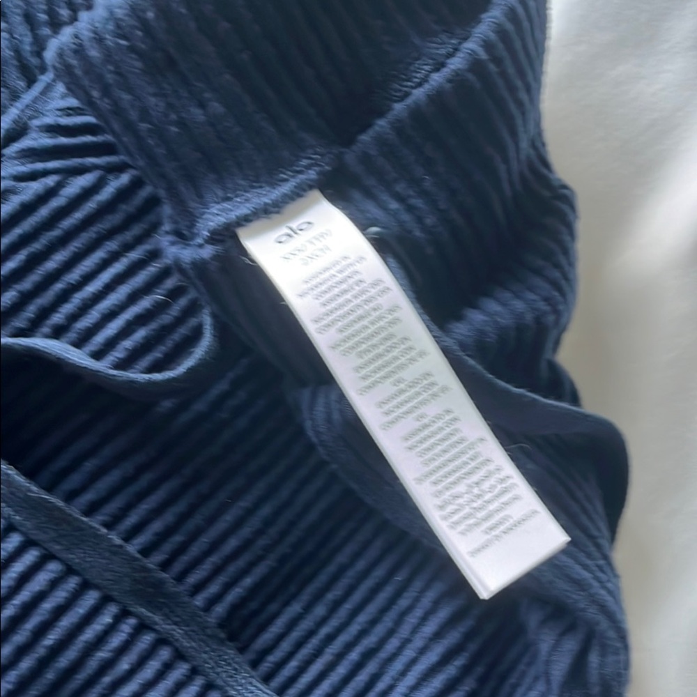 Navy Blue Ribbed Two-Piece Set - Picture 3 of 3